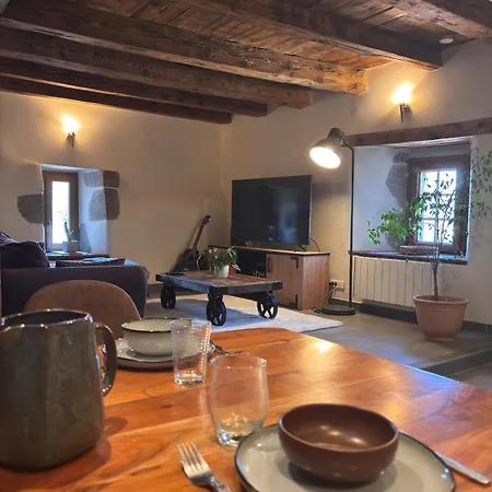 Le Medieval Dernier Etage Dans Le Centre Historique * La Roche-sur-Foron